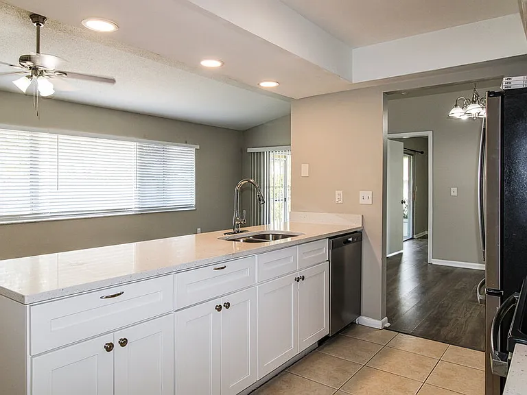 10142 Bannister St — Photo 9