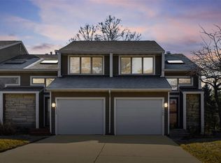 2060 Holiday Rd, Coralville, IA 52241