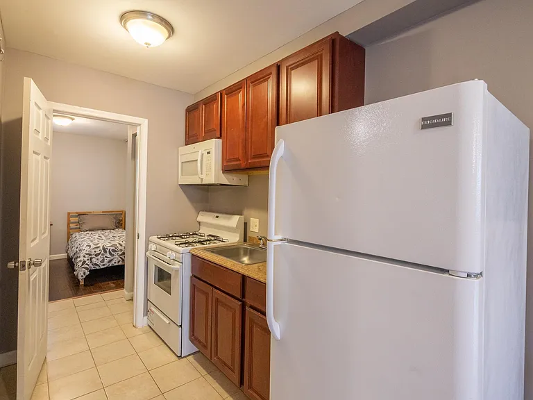 1247 Meigs Pl NE #1 — Photo 5