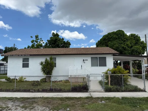 4380 NW 168th Ter, Miami Gardens, FL 33055