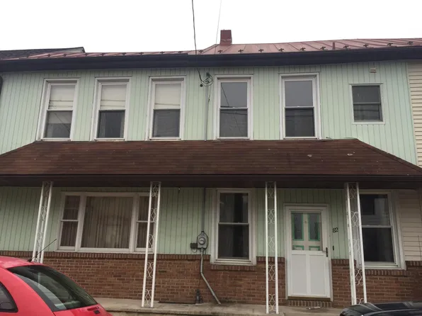 82 Main St, Bethel, PA 19507