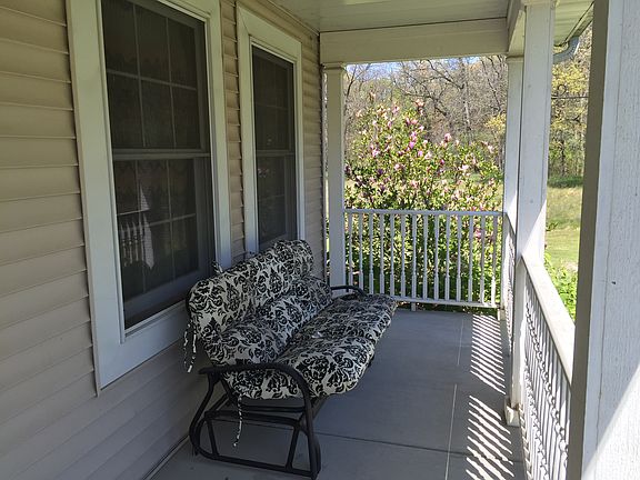 4th image of 12520 Bailey Dr NE