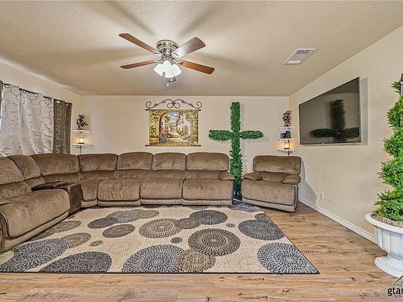 4th image of 814 Vz County Road 3223