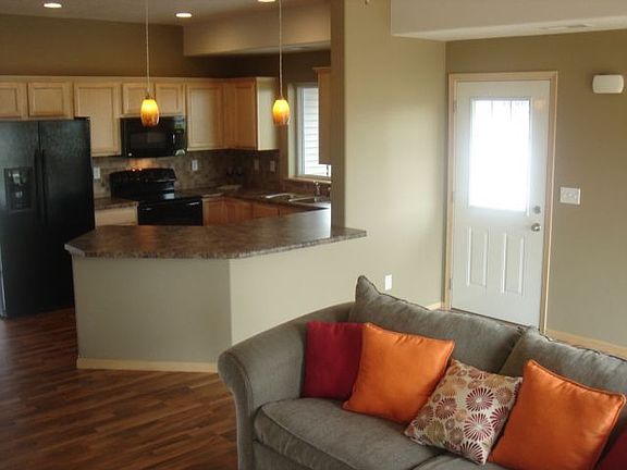 3rd image of 1820 Sara Ct