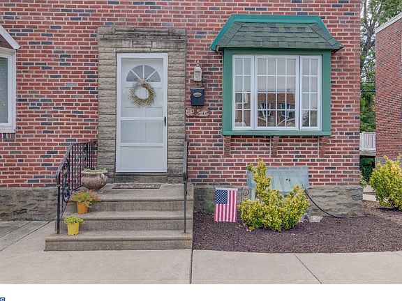 3rd image of 256 Childs Ave
