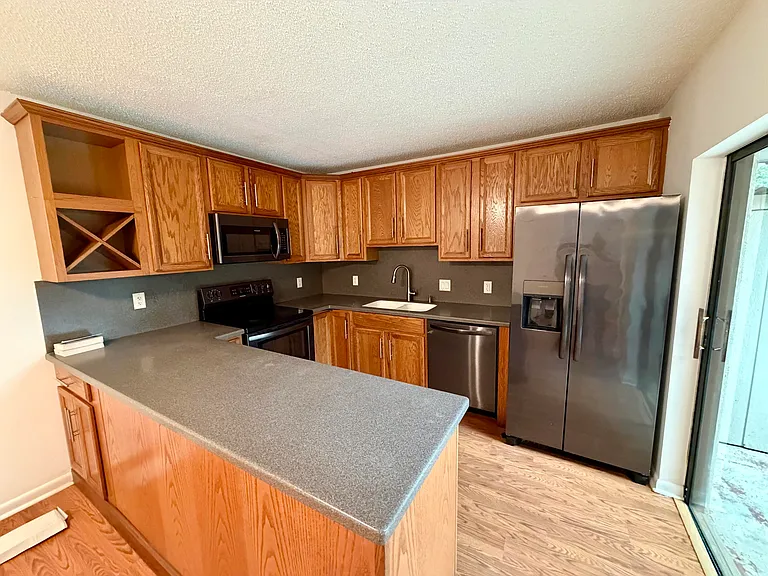 2213 22nd Ln — Photo 24