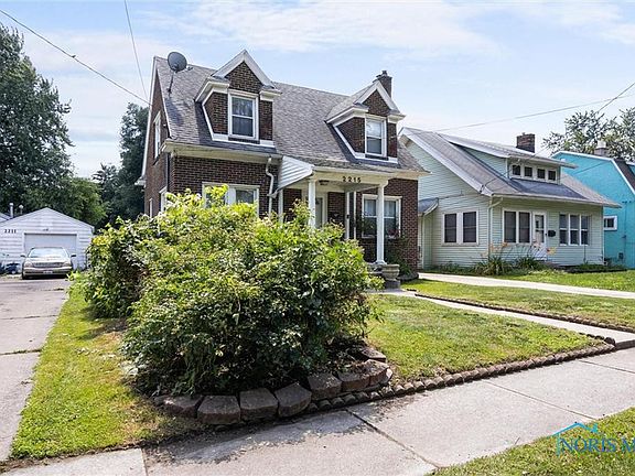 3rd image of 2215 Mellwood Ave