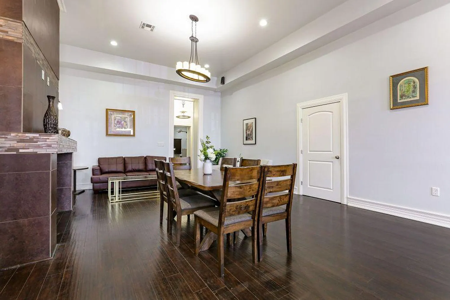 4 bed, 3.0 bath, 1797 sqft, $12,638 — Photo 3