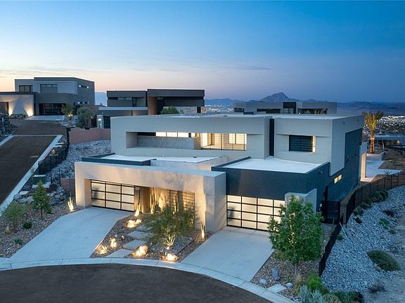 2nd image of 620 Dragon Mountain Ct