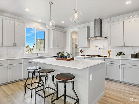 4th image of 2012 85th Avenue Ct