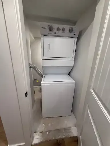 2 bed, 1.0 bath, $1,250 — Photo 2