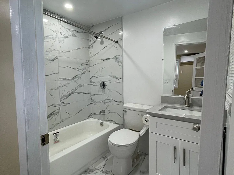 18 Swan Rd #2 — Photo 5