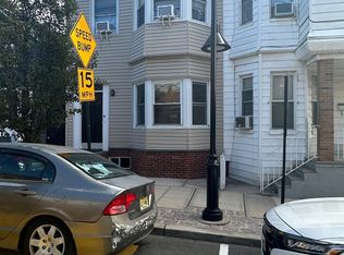 825 16th St #1, Union City, NJ 07087