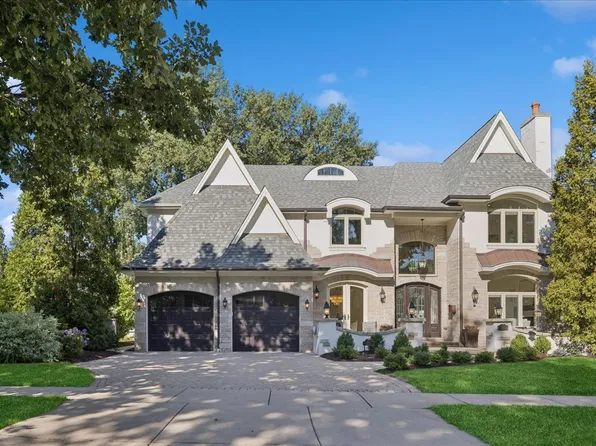 156 Sunnyside Ave, Elmhurst, IL 60126
