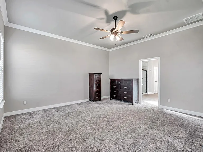 2405 Bastrop Ave — Photo 24