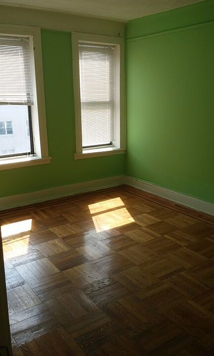 2nd image of 45 Tennis Ct APT D7