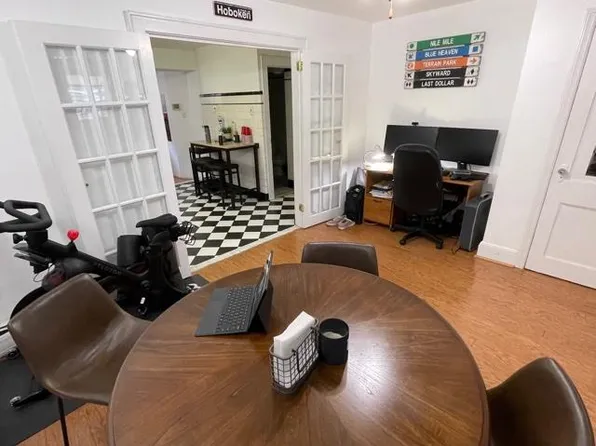 532 Garden Street image 6 of 11