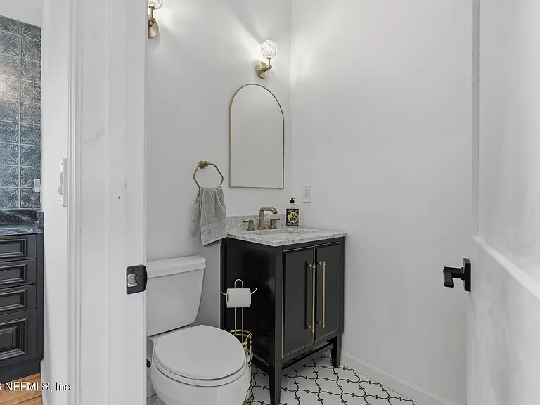 149 Beachside Dr — Photo 18