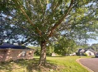 1820 Gena Dr, Sulphur Springs, TX 75482