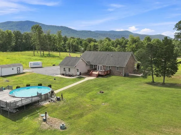 794 Steed Ln, Front Royal, VA 22630
