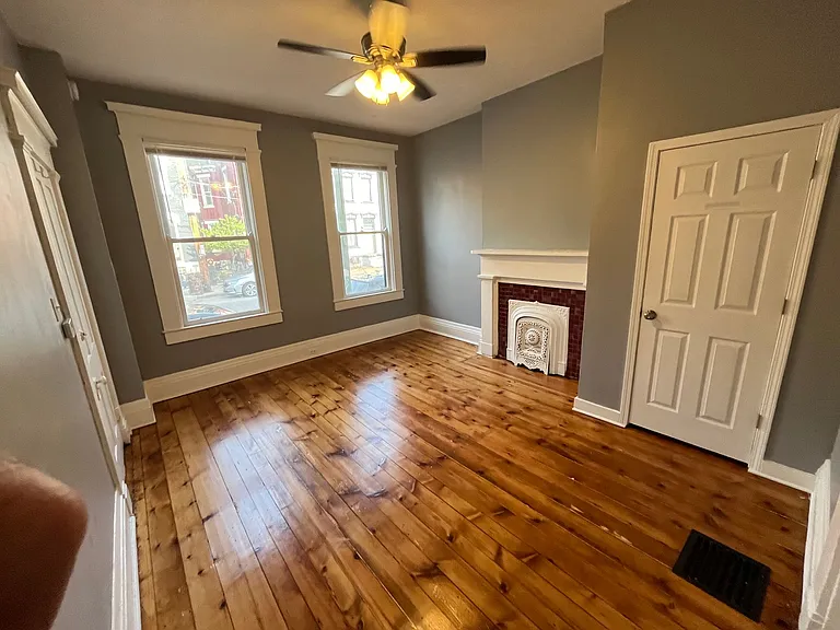 818 Main St — Photo 7