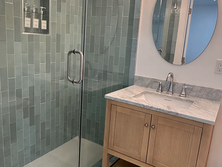 2221 Emerald St #B — Photo 7