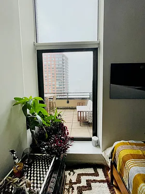 Rented by R New York | media 7