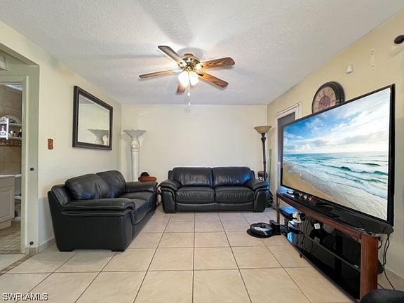 2nd image of 48 Dawn Flower Cir