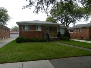 20840 Gardner Ave, Oak Park, MI 48237