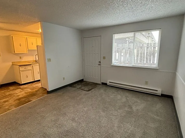 2635-2637 Cascade Pl W — Photo 10