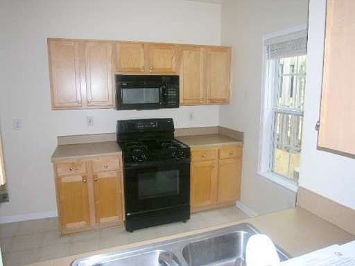 5th image of 333 Antebellum Pl
