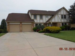 20136 Oregon Trl, Olympia Fields, IL 60461