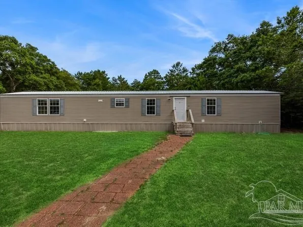 7549 Blackjack Cir, Navarre, FL 32566