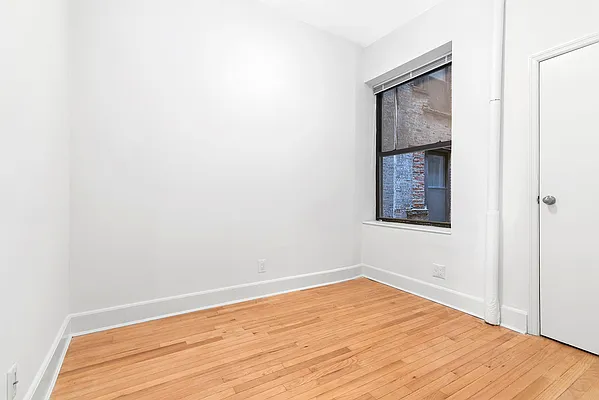 Rented by Compass | media 21