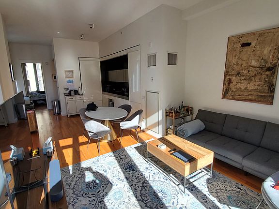 2nd image of 15 William St APT 17A