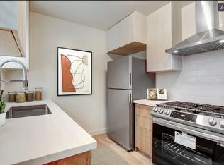 2001 Peyton Ave, Burbank, CA 91504