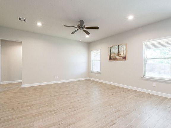 4th image of 1457 Coulter Rd