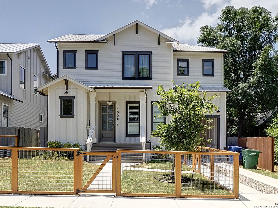 1st image of 1006 W Magnolia Ave