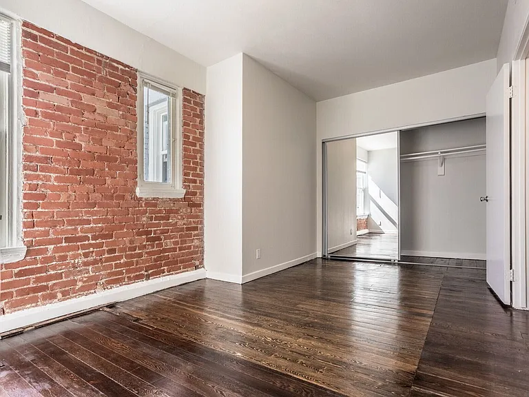 The Lido Apartments — Photo 9