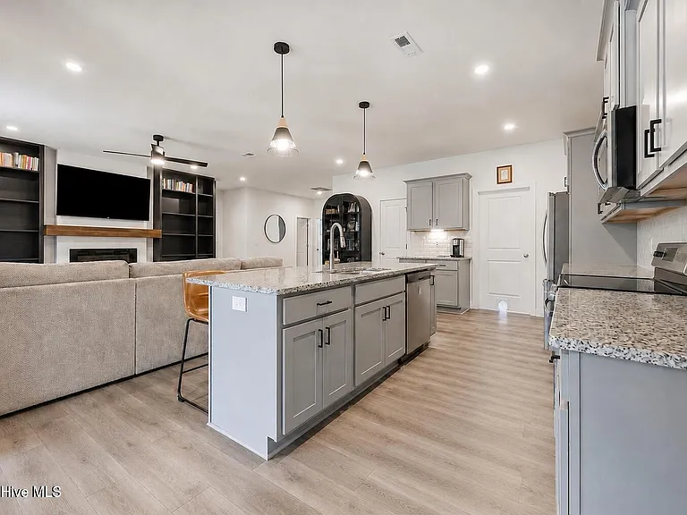 160 Falkirk Ct — Photo 18