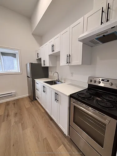 244 King St #107 Photo 1