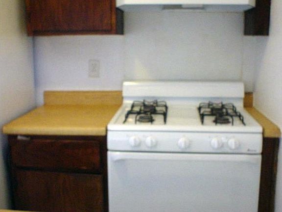 4th image of 2012 Lake Omega St APT C