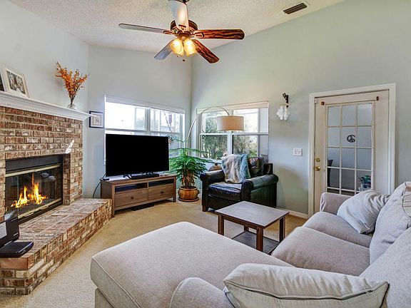 5th image of 2970 Pebble Creek St