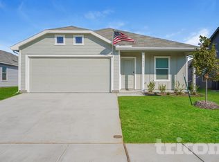3028 Yellow Pine Ave, Fort Worth, TX 76179