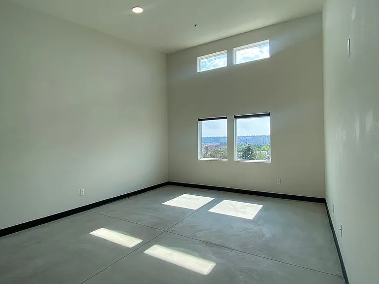 Wall Street Apartments — Photo 8