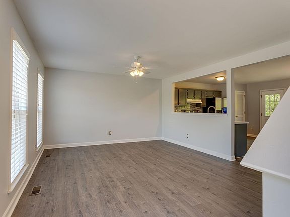 5th image of 2839 Sutherland Dr