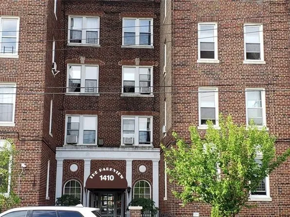 1410 Avenue S image 1 of 8