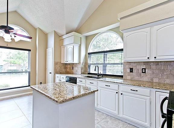 2nd image of 10001 Burgundy Dr