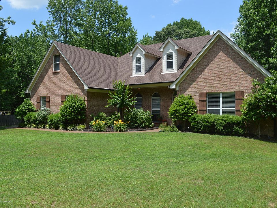 1st image of 2460 Oak Woods Dr E