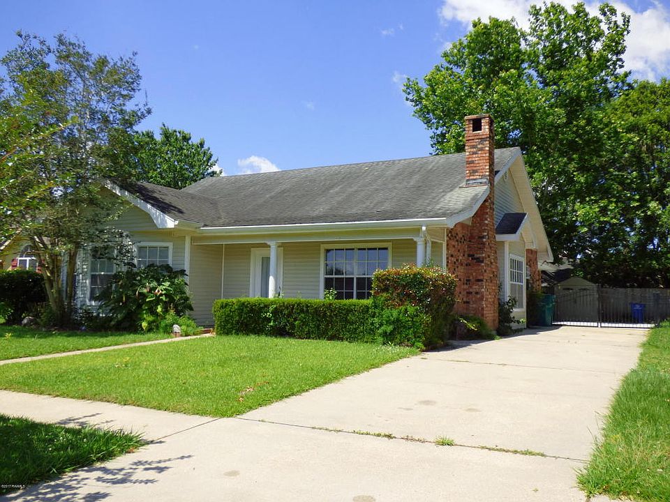 1st image of 201 N Rushmore Ln
